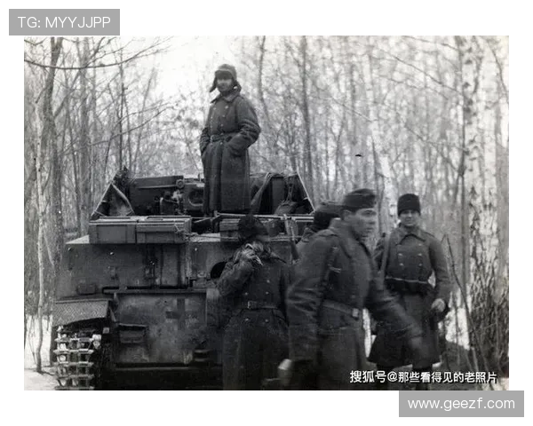 中国乒乓球队集体观看纪念抗日战争暨世界反法西斯战争胜利80周年大会活动纪实 中国乒乓球队集体观看纪念抗日战争暨世界反法西斯战争胜利80周年大会活动纪实